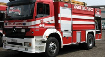 Olgiate Olona, fiamme da un palo della luce