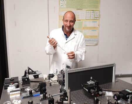 Luca Nardo, ricercatore del Laboratorio di Fotofisica e Biomolecole dell’Università dell’Insubria, sede di Como