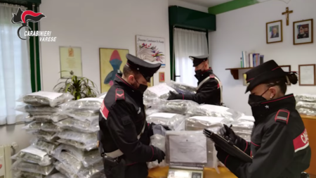 I Carabinieri sequestrano Marijuana e Hashish a Gazzada