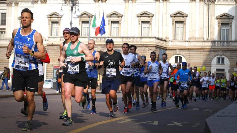 la “Scala” alla Milano Marathon per Gulliver
