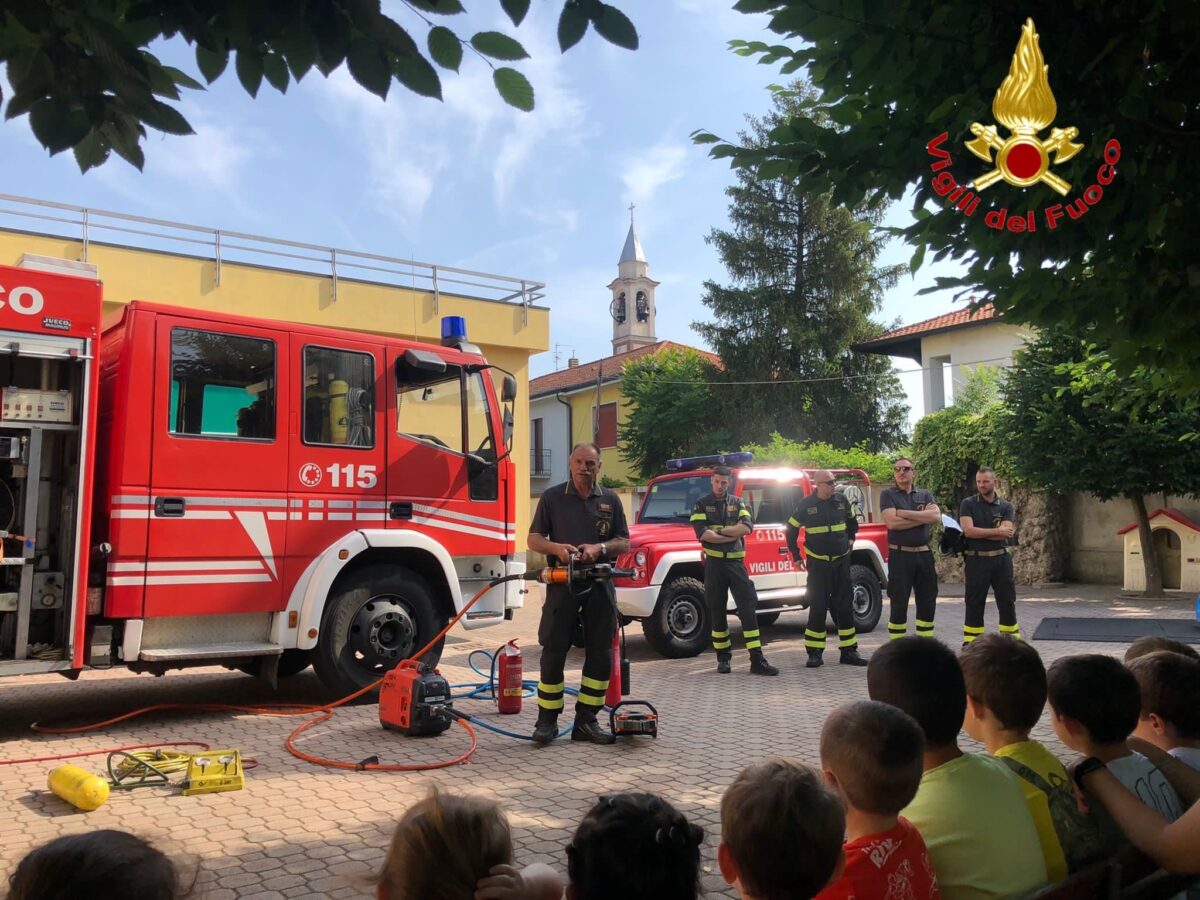 Vigili del Fuoco ospiti alla Scuola dell'Infanzia Tronconi di Fagnano Olona