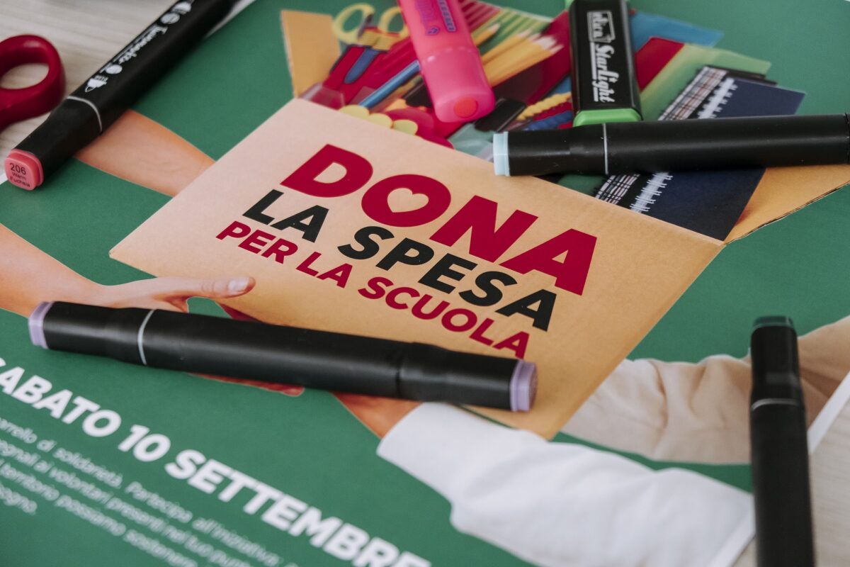 Dona La Spesa Per La Scuola