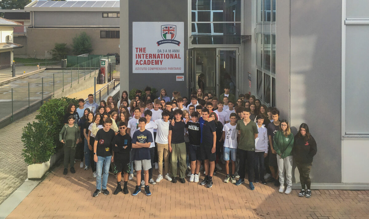 ACOF di Busto richiama in classe tremila studenti con entusiasmo