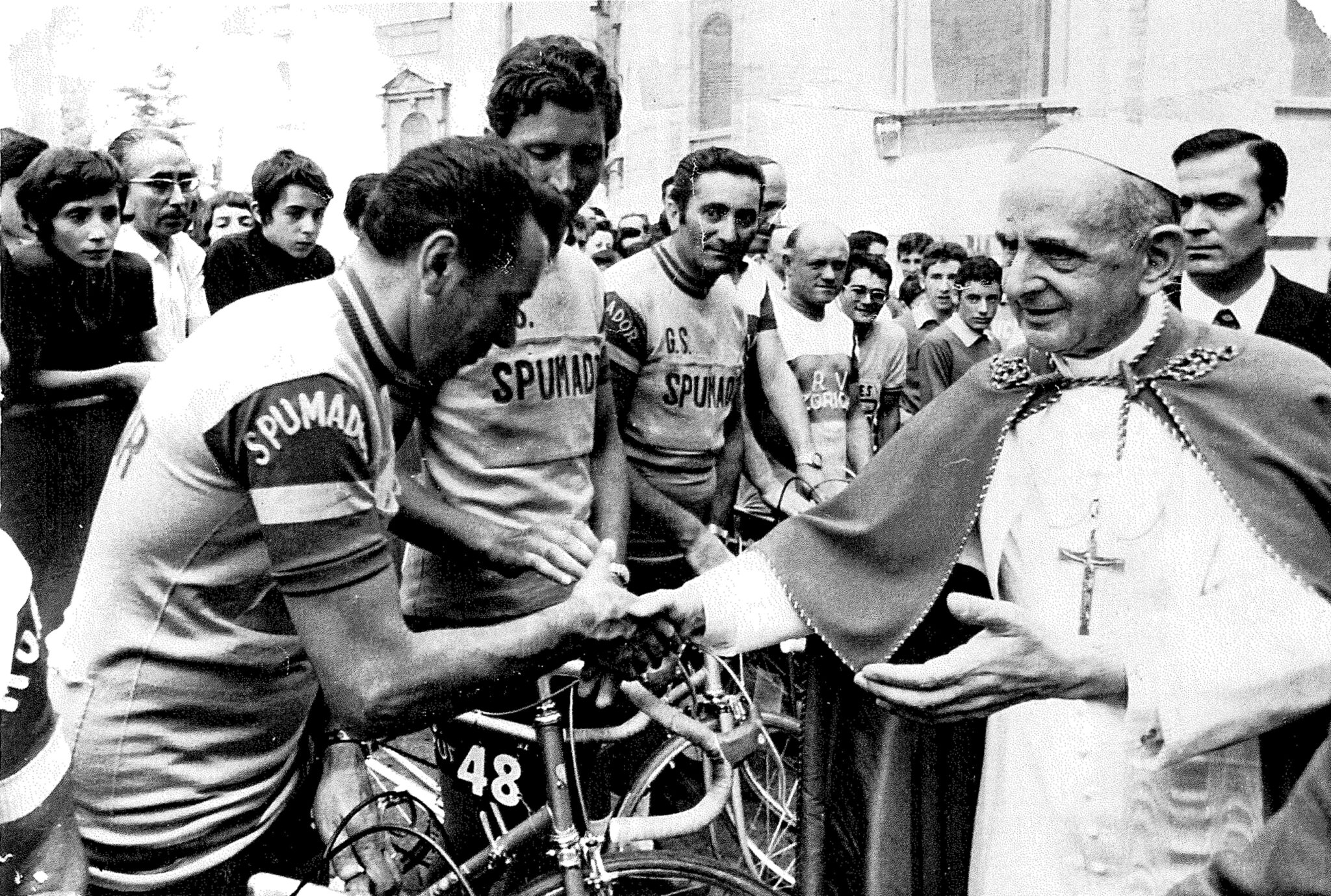 Fagnano Olona, ultimo saluto a Rino Gadda