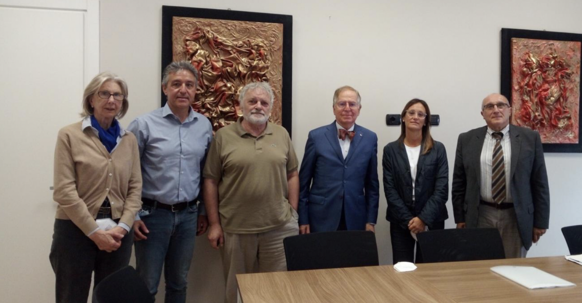 La Famiglia Mazzucchelli e Lilt donano borsa di studio all’Ospedale di Busto