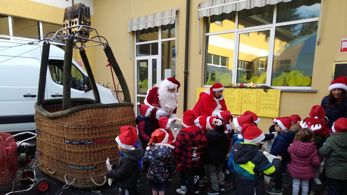 Fagnano Olona, Babbo Natale arriva in mongolfiera