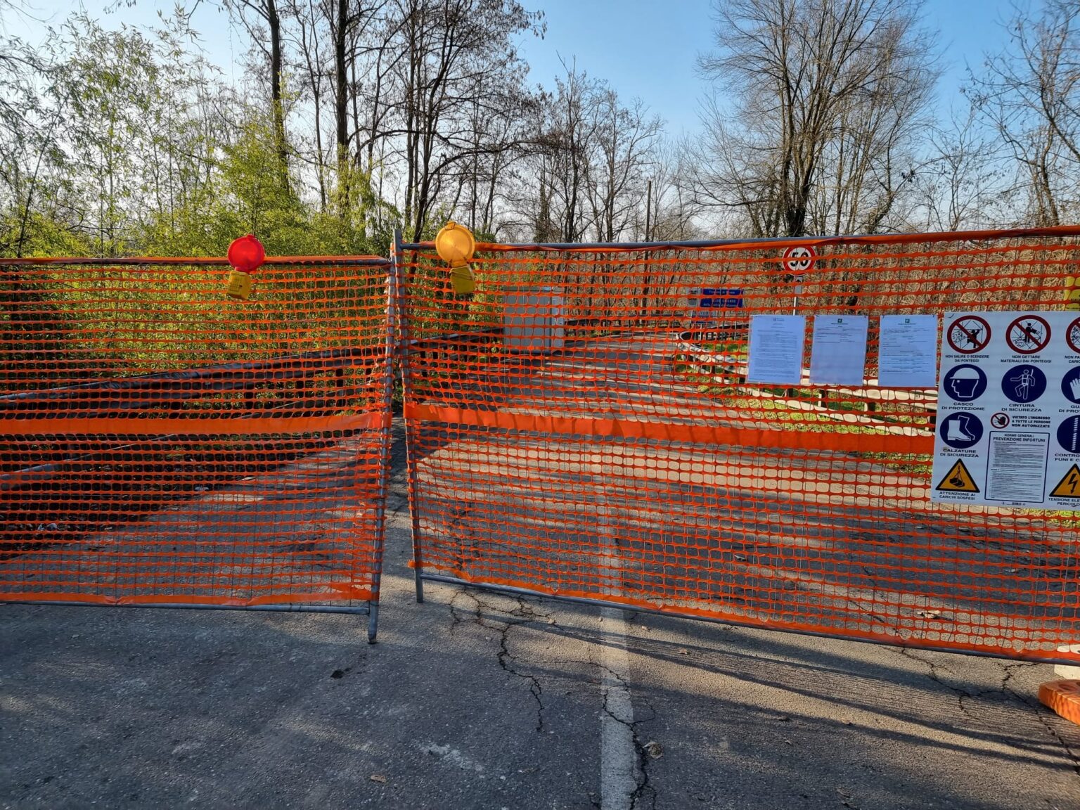 Strada chiusa, varco aperto tra Somma e Golasecca