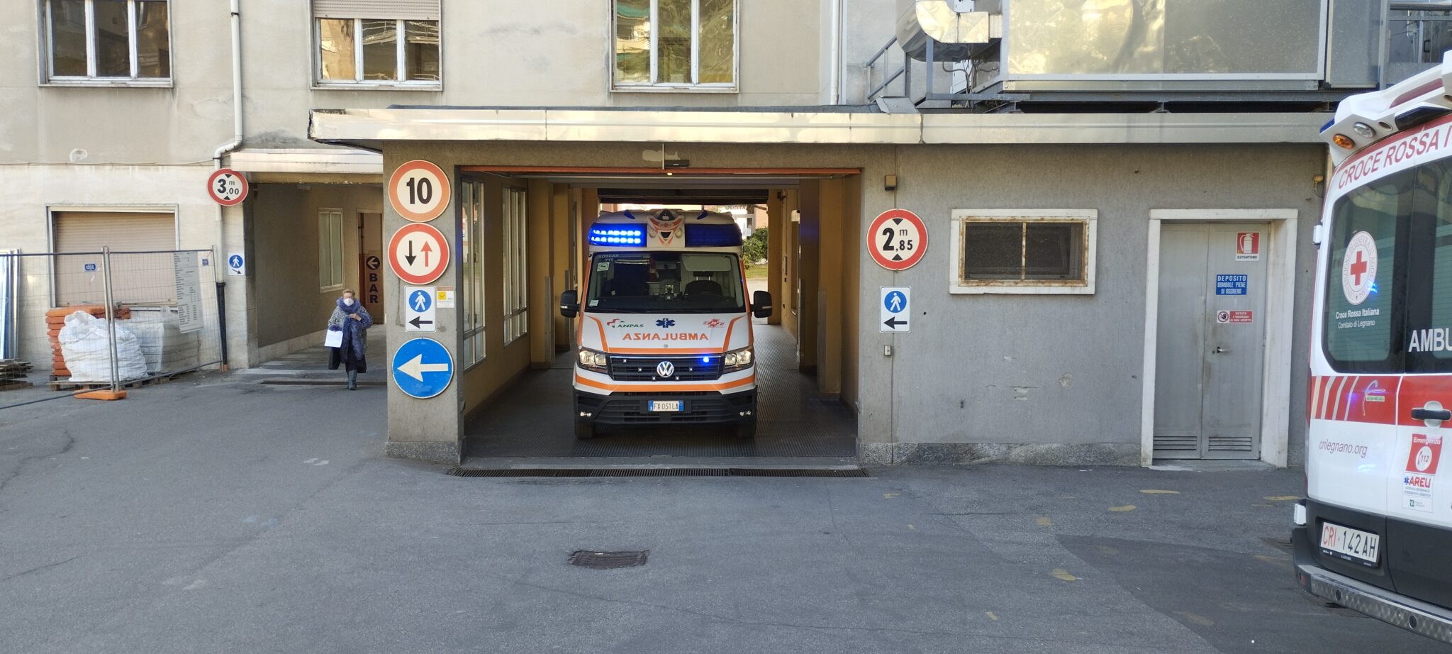 Gallarate scontro tra due auto