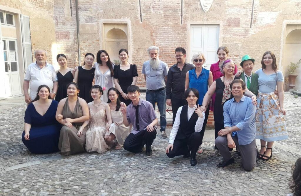 Fagnano Olona, grande Opera con “La Rondine” al Castello Fagnano Olona, grande Opera con "La Rondine" al Castello