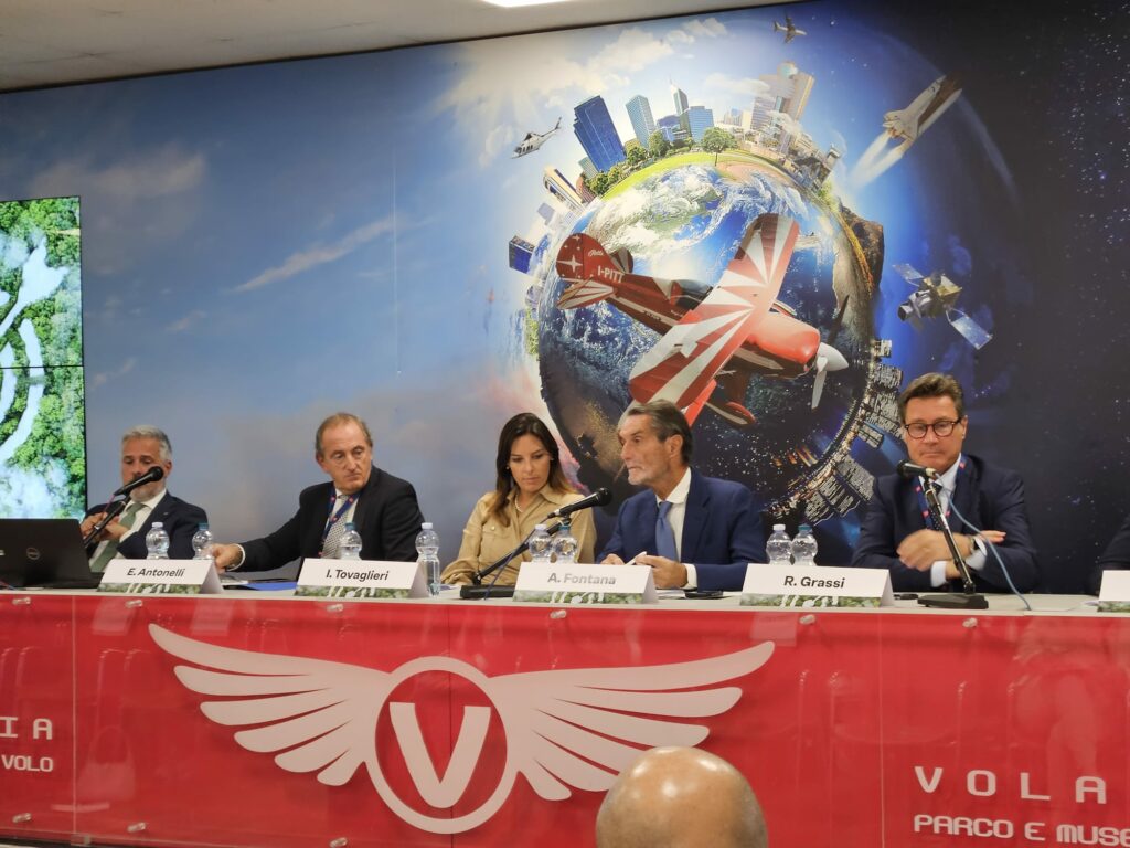 Armando Brunini, SEA verso transizione ecologica Brunini. Voli a lungo raggio: nel 2023 recupero in Italia Milano, 28 novembre 2023 - Il settore dei voli a lungo raggio ha finalmente registrato una ripresa nel 2023, dopo due anni di pandemia.