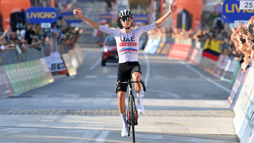 Pogacar ha vinto il Giro di Lombardia per la terza volta consecutiva