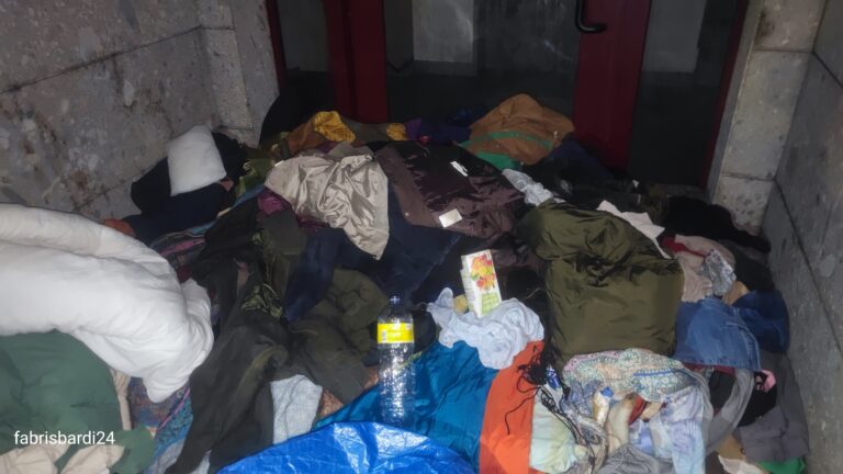 Morte di un senza tetto in zona stazione a Varese