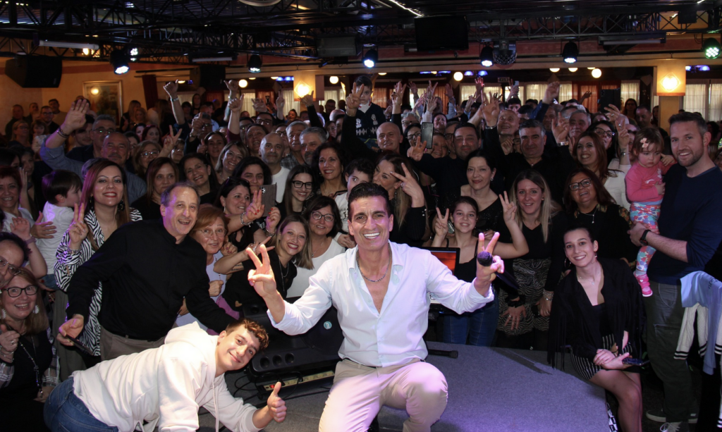Fagnano Olona, Cecè Barretta, bagno di folla alla Pergola