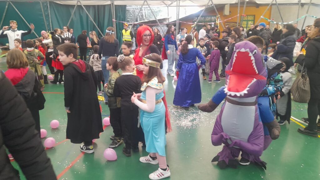 Fagnano Olona, festa di Carnevale in oratorio a Bergoro Fagnano Olona, grande festa di Carnevale a Bergoro