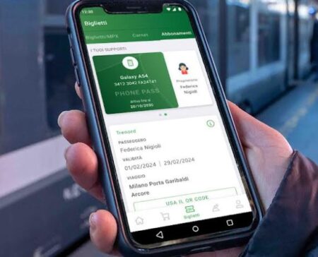 Trenord: "SE NON TROVI L’ABBONAMENTO, FALLO SQUILLARE” L'abbonamento ferroviario è ora sullo smartphone con la nuova funzione "Phone Pass" dell'App Trenord.