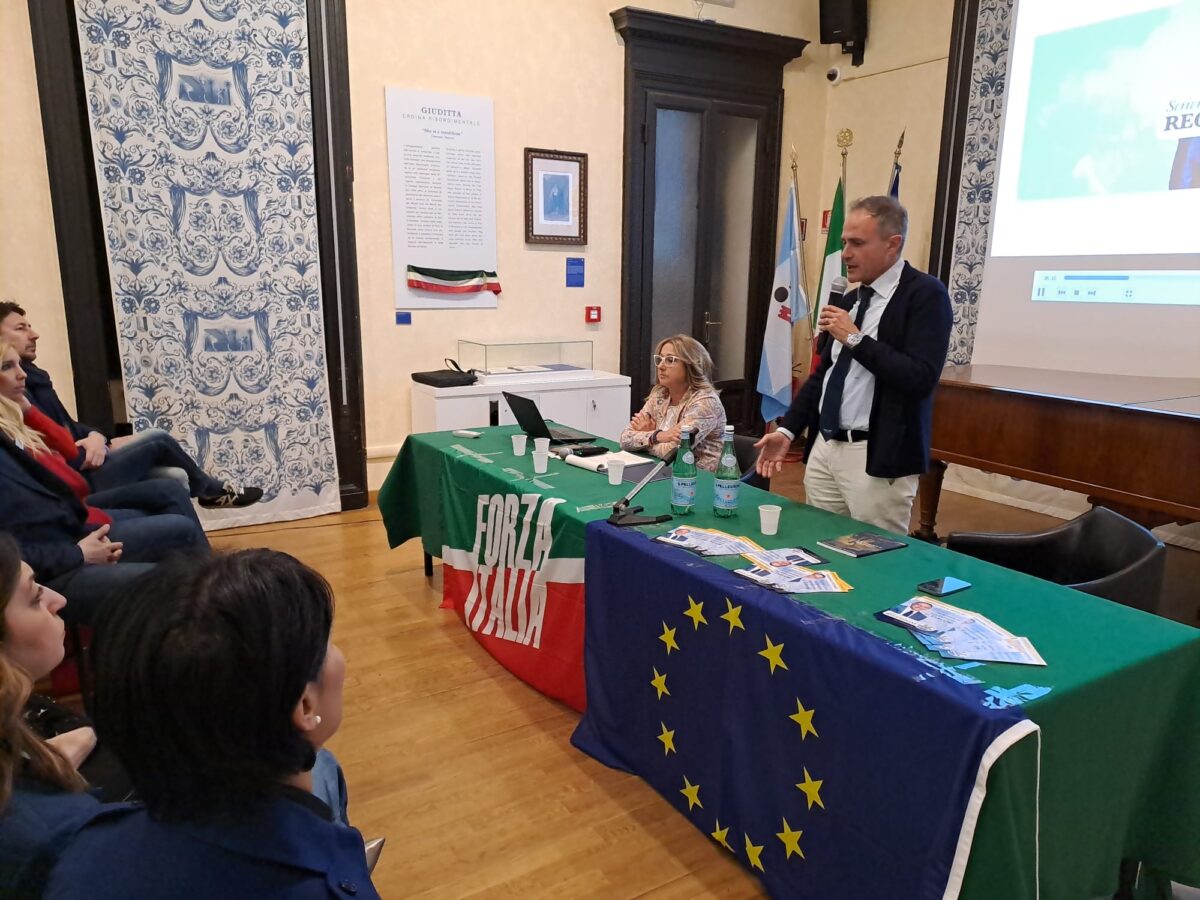 Vento di cambiamento, Reguzzoni a Saronno