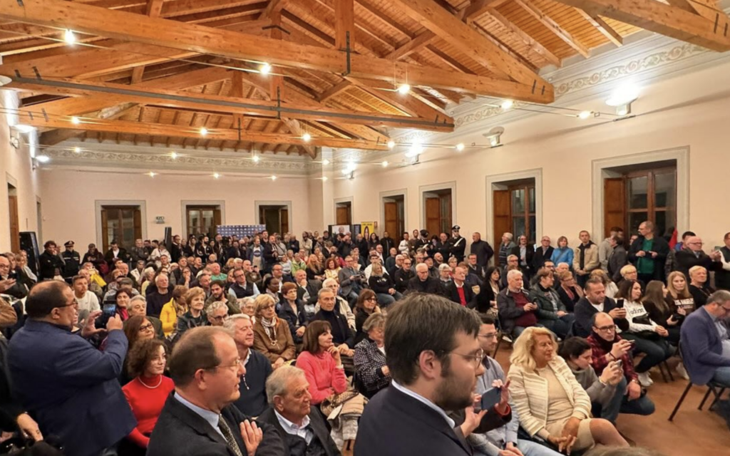 Tradate, Salvini presenta Controvento