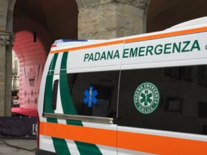 Luino: incidente stradale 