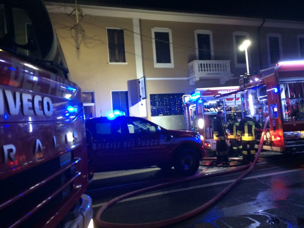 Somma Lombardo: incendio Somma Lombardo: incendio