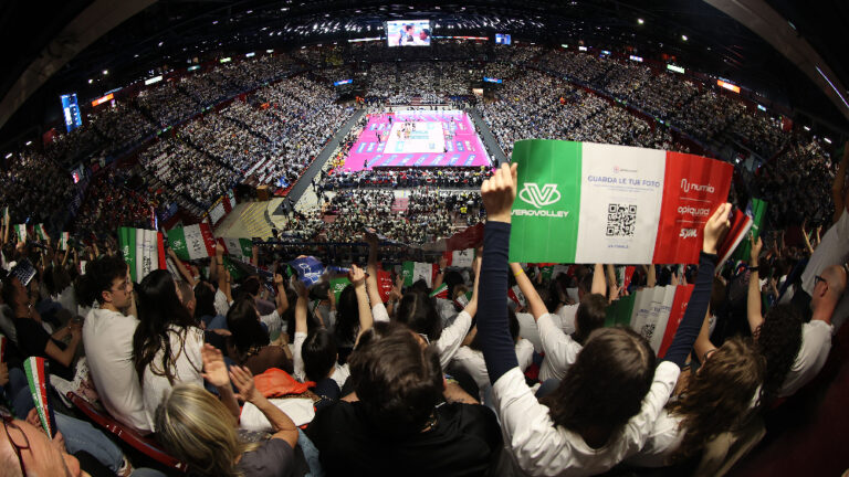 Oltre 12 mila spettatori per applaudire la pallavolo femminile