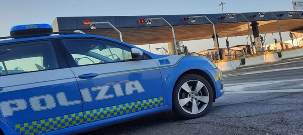 Truffa a persone anziane: arrestati dalla Polizia Stradale