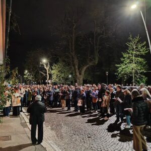 Varese: oltre 600 fedeli alla Via Crucis