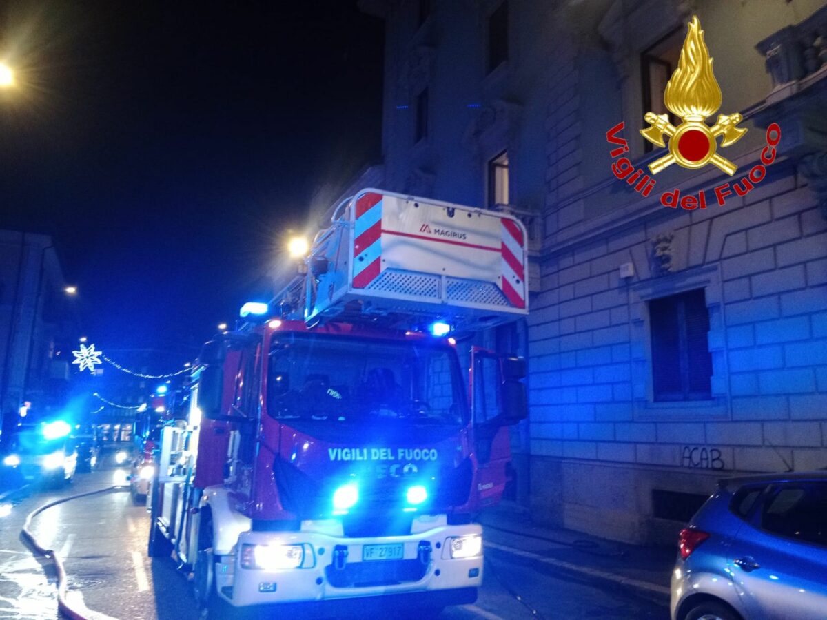 Cantello: incendio