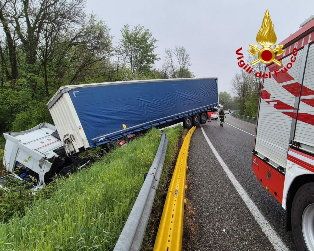 Gemonio: incidente stradale