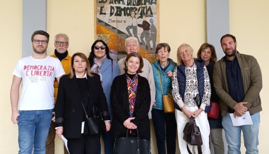 Sesto Calende: inaugurazione nuovo ponte murales