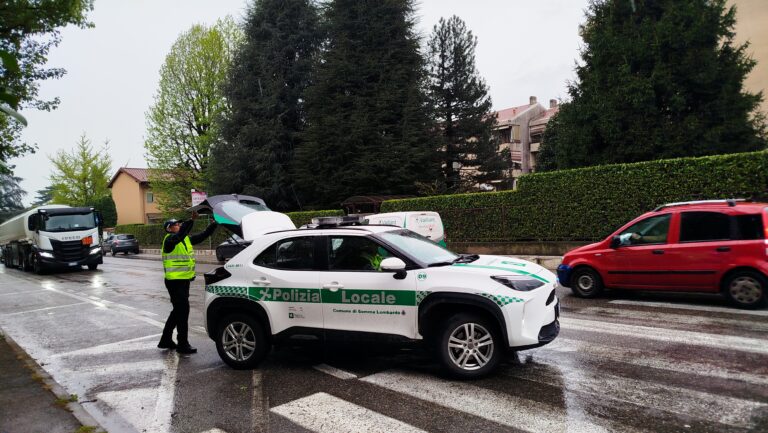 Somma Lombardo: incidente stradale