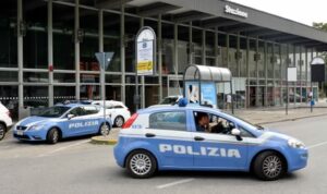 Rapina in stazione a Gallarate, arrestato un 19enne