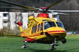 Cairate: grave incidente stradale