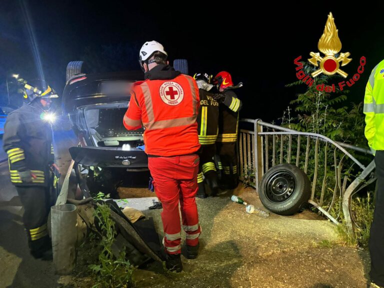 Lonate Ceppino: incidente stradale