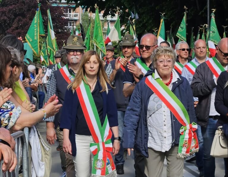 Il Sindaco di Ferno all'Adunata degli Alpini