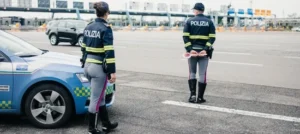 Polizia Stradale ferma un pullman non in regola