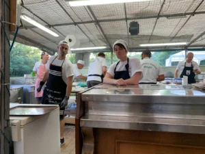 lo Staff della Festa alle Cascine San Giorgio al lavoro