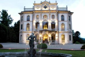 la stupenda Villa Borghi