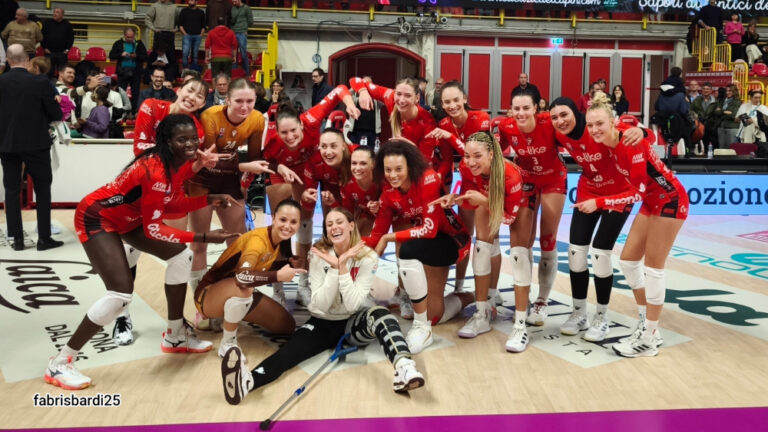 La Eurotek UYBA ha vinto 3 a 0 su Vallefoglia