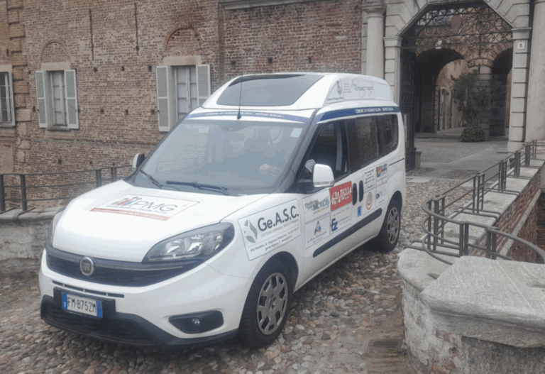Fagnano Olona, autonavetta, inaugurata la nuova vettura