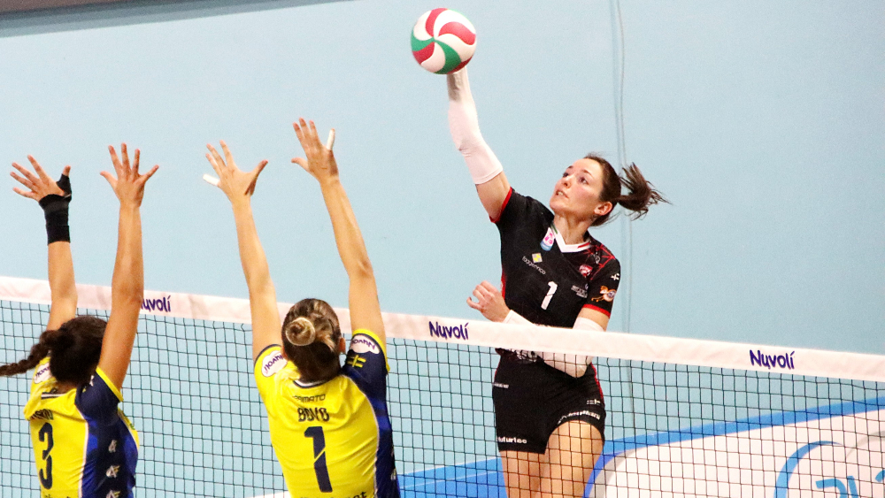 Ennesima sconfitta per la Futura, che è tornata a mani vuote anche da Trebaseleghe. Ennesima sconfitta per la Futura, che è tornata a mani vuote anche da Trebaseleghe.