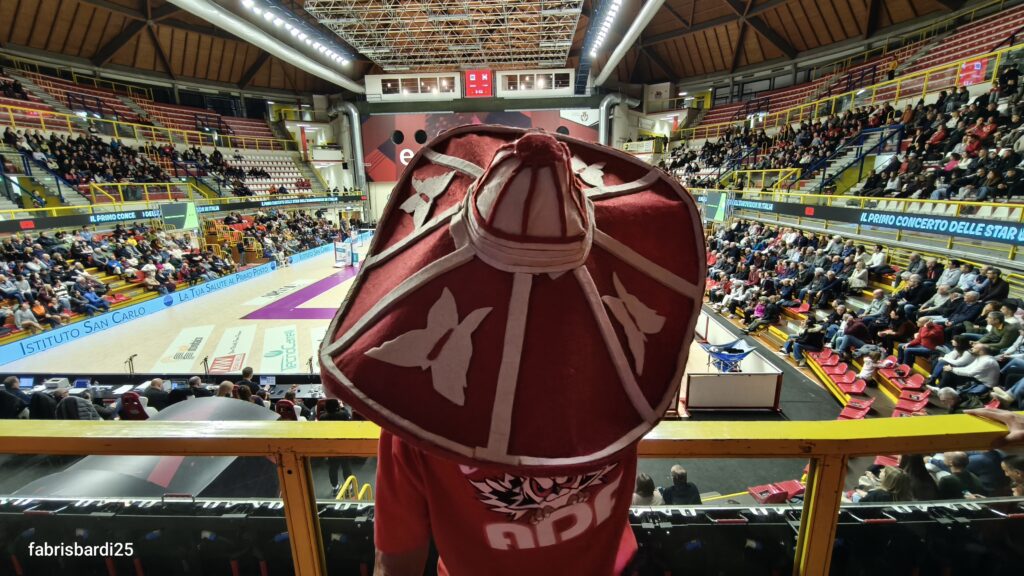 Grande spettacolo alla e-work arena: la UYBA vince e convince