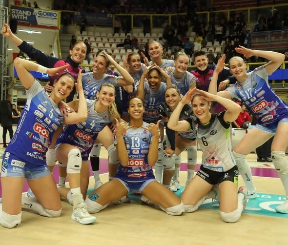 Obossa ha trascinato la UYBA nel derby del Ticino