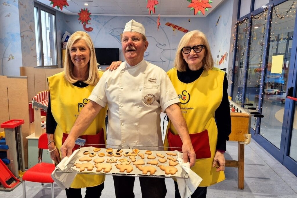 Ponte del Sorriso in corsia coi dolci di Natale