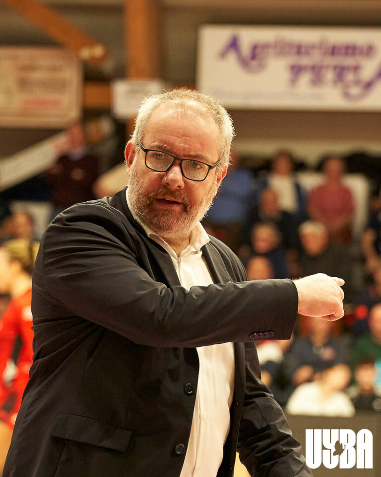 Pallavolo femminile in poltrona per i tifosi bustocchi