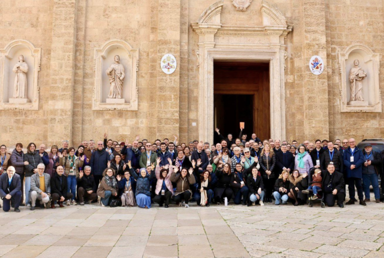 CEI, ACLI, Educare alla pace e alla non violenza