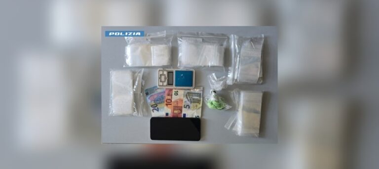 Gallarate: la Polizia ferma un quarantasettenne con cocaina