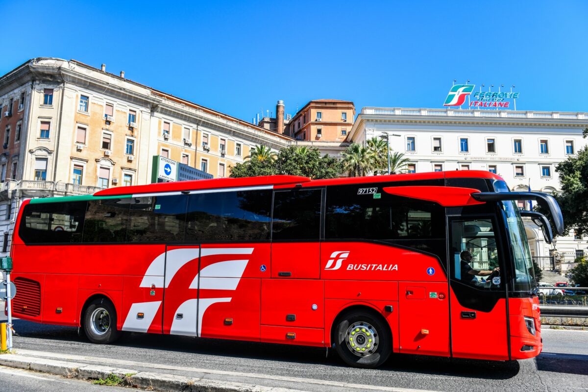 collegamenti notturni di Busitalia dalla Calabria verso Umbria e Toscana.