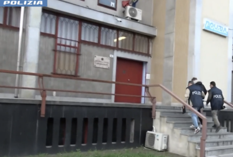 Gallarate, arrestati 2 ragazzi, per violenta rapina
