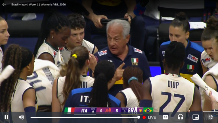 A Brasilia, il Brasile di Ze Roberto ha sconfitto l’Italia di Velasco. A Brasilia, il Brasile di Ze Roberto ha sconfitto l’Italia di Velasco.