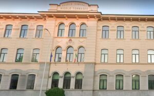 Busto, Istituto Tommaseo, emozioni al pensionamento Busto, Istituto Tommaseo